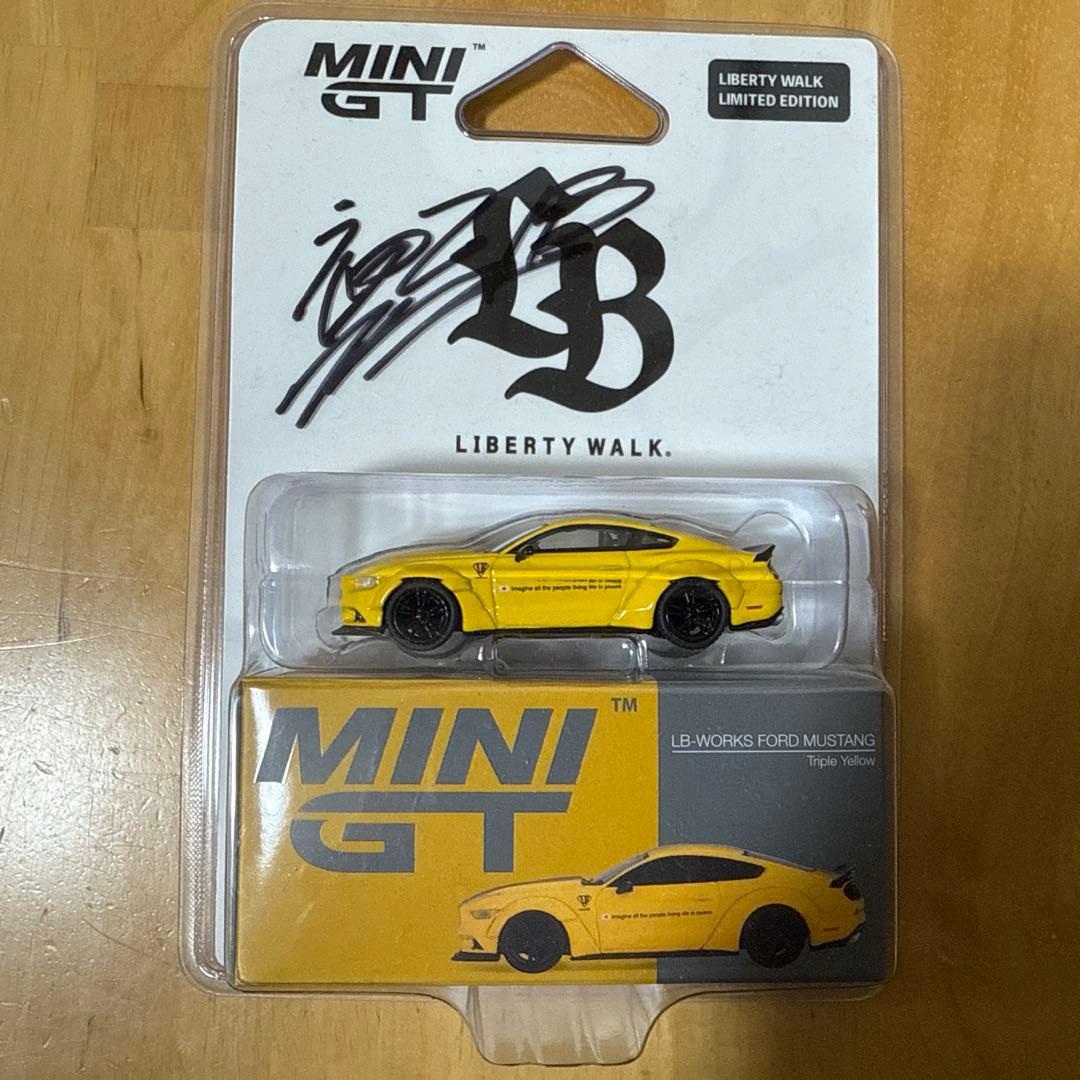 Mini GT 1:64 Liberty Walk - メルカリ