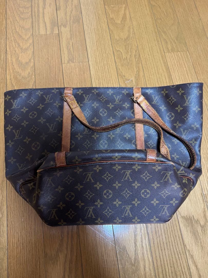 ヴィトン　トートバッグ 早い者勝ちルイヴィトン◇大容量オンザゴーGMトート ブラック (Louis