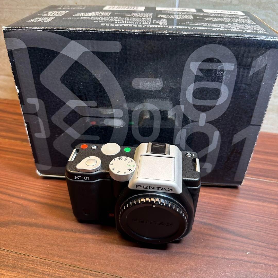 PENTAX K-01ミラーレスカメラ ボディ 2769 赤城耕一の「アカギカメラ」 第22回：今だから使うPENTAX K-01