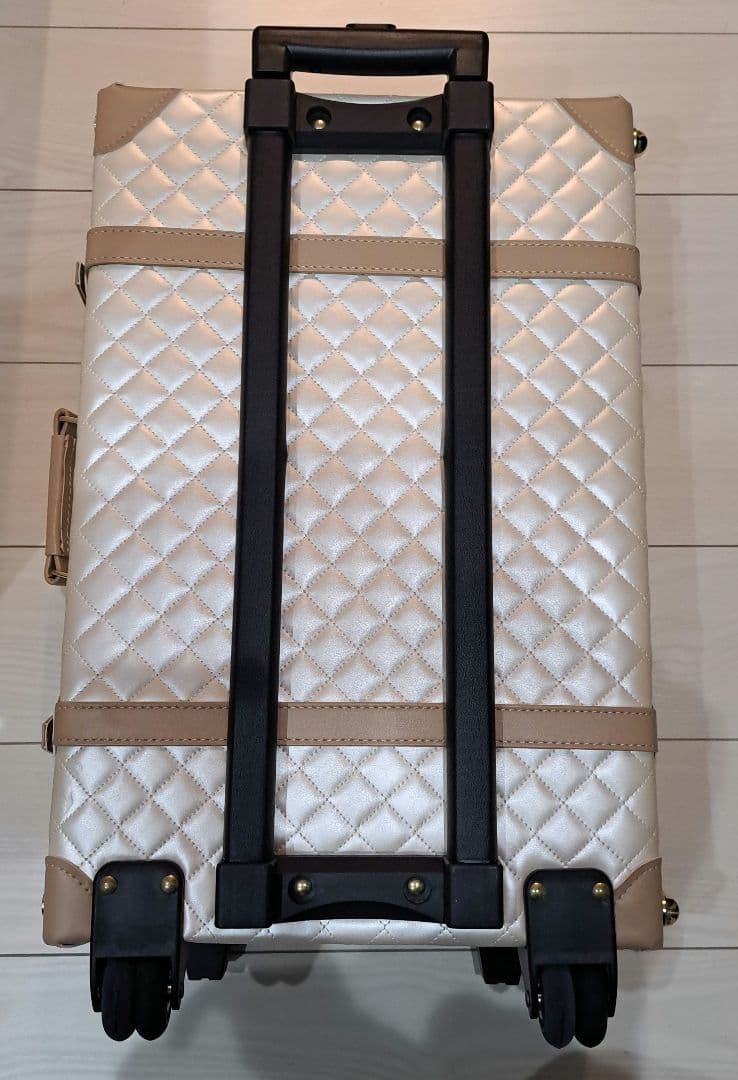 み*な様 【新品未開封】セーラームーン USJ限定 完売品 キャリーケース