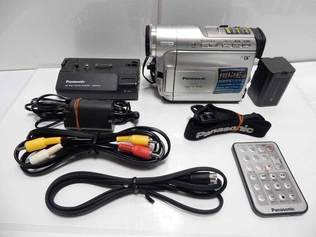 希少 大人気 動作品 Mini DV パナソニックビデオカメラ NV-DS9 - メルカリ