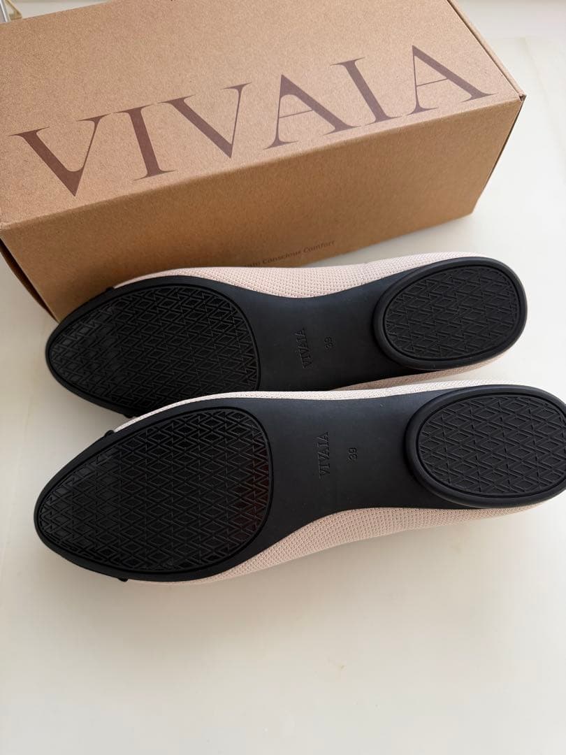 VIVAIA SAMANTHA WALKER フラットシューズ 39 - メルカリ
