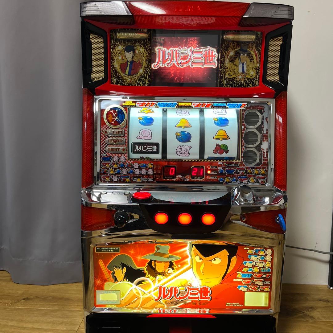 ルパン三世 スロットマシン　ルパン一族の秘宝 ルパン三世～ルパン一族の秘宝～（平和／平和）｜パチスロ機種情報