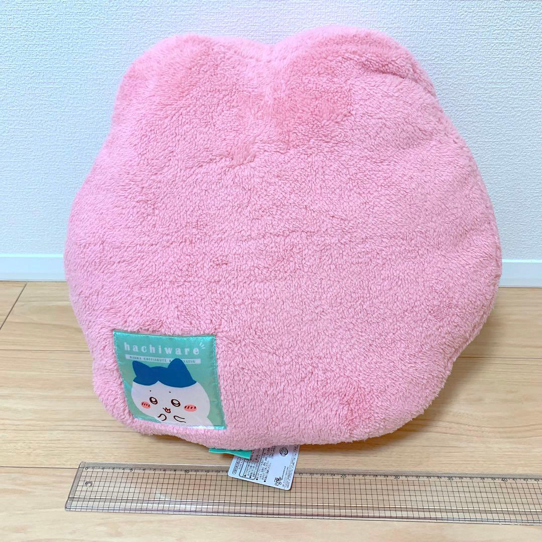 ちいかわ ハチワレ ピンク もこもこダイカットクッション ぬいぐるみ