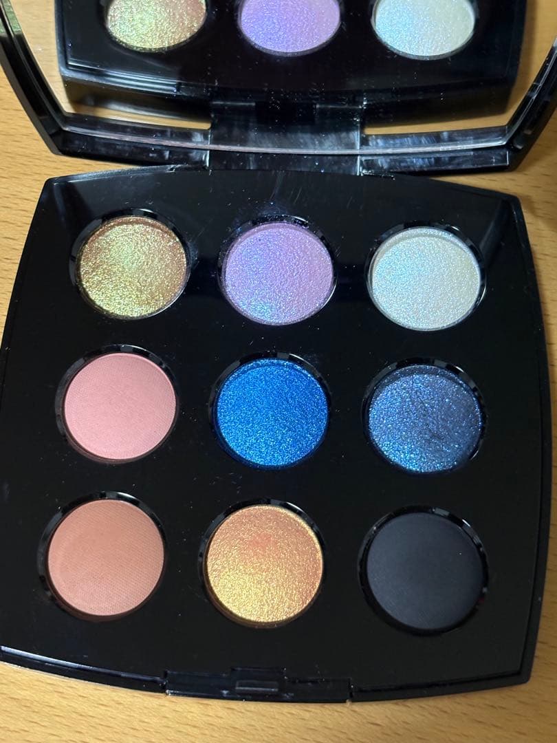 シャネル CHANELクリスマス 2025 レ ヌフ オンブル コメット 849