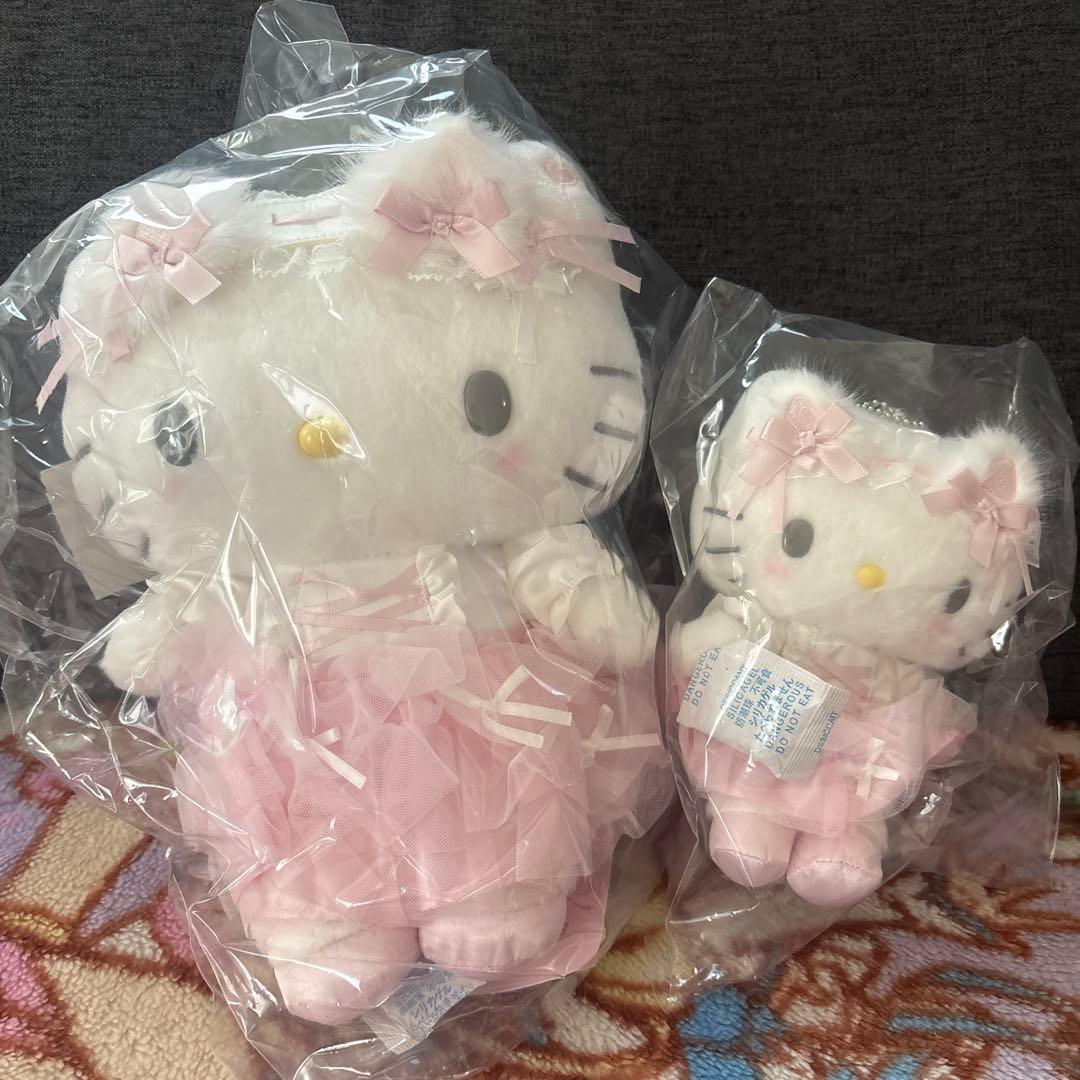 白猫バレリーナ キティ ぬいぐるみ マスコット セット - メルカリ