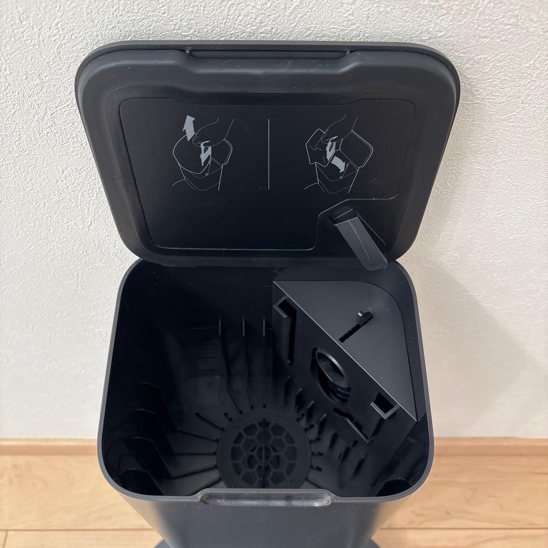 iRobot ルンバi7+（Roomba i7+）本体 クリーンベース 初期化済 - メルカリ