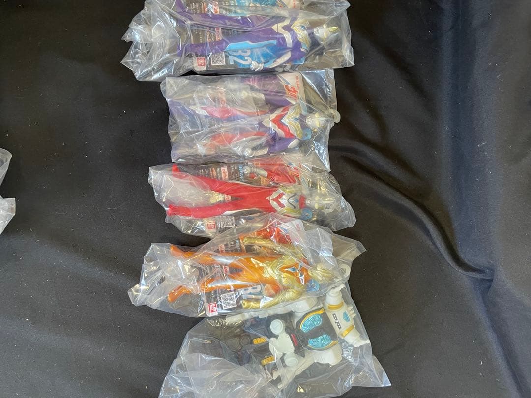 ウルトラヒーロー怪獣シリーズ 22体セット タグ付 トリガー|mercari