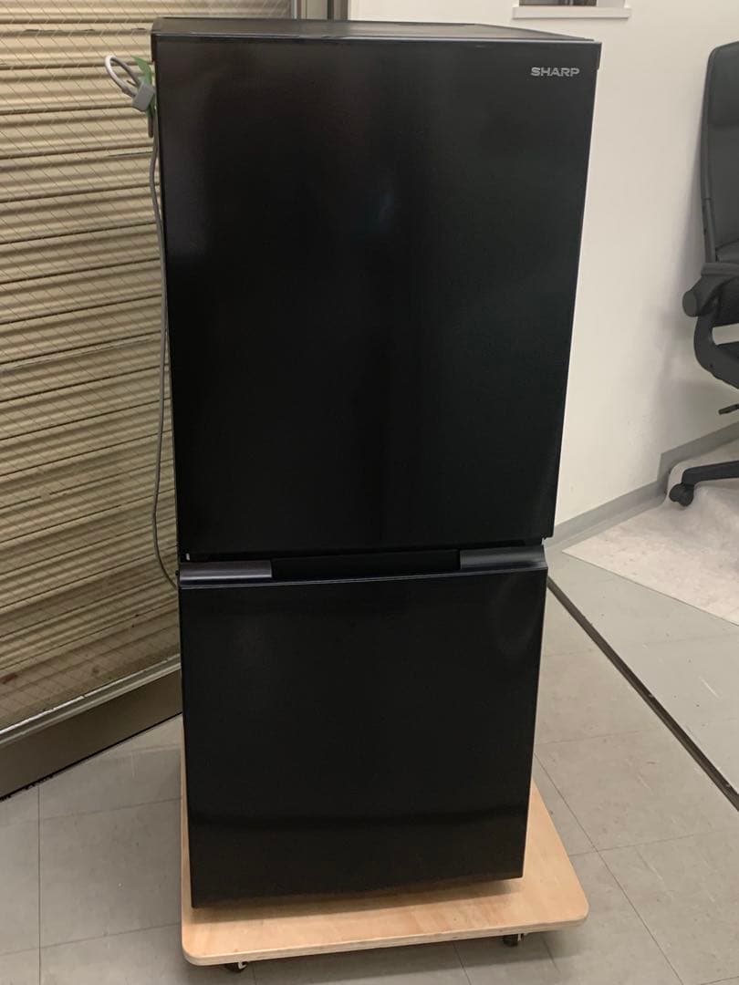 SHARP 冷凍冷蔵庫 152L 2023年製 SJ-15E2-B
