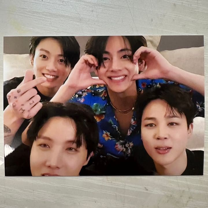 bts サマパケ 2017 テヒョン ジョングク ジミン ホソク セット 2026年最新】bts サマーパッケージ 2017の人気アイテム - メルカリ