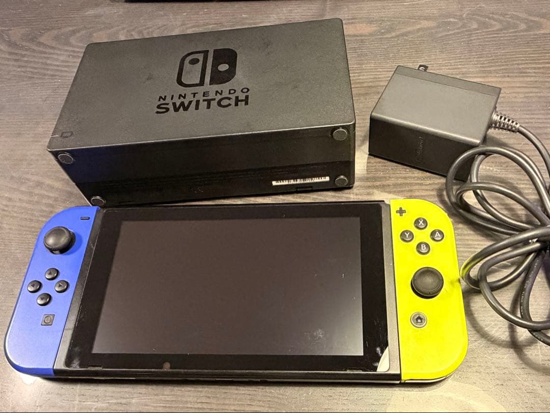 動作品 Nintendo Switch HAC-001 本体　ジョイコンx2 動作品 Nintendo Switch HAC-001 本体 ジョイコンx2 - メルカリ