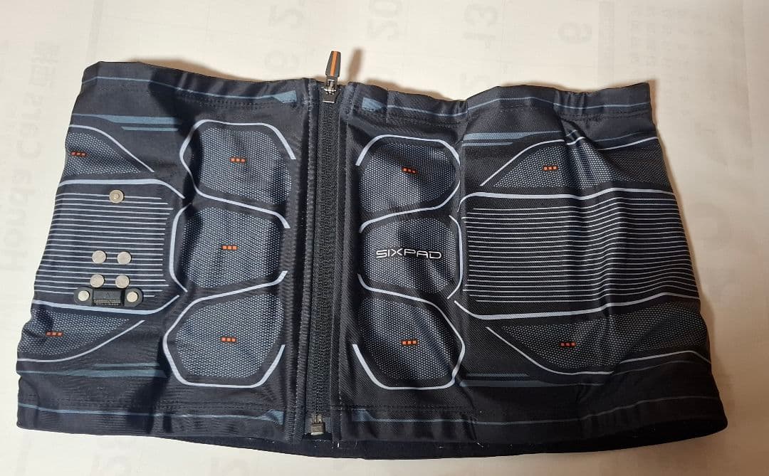 SIXPAD パワースーツライト コアベルト L　コントローラ付き SIXPAD パワースーツコアベルト（コントローラー付き） | 日テレ