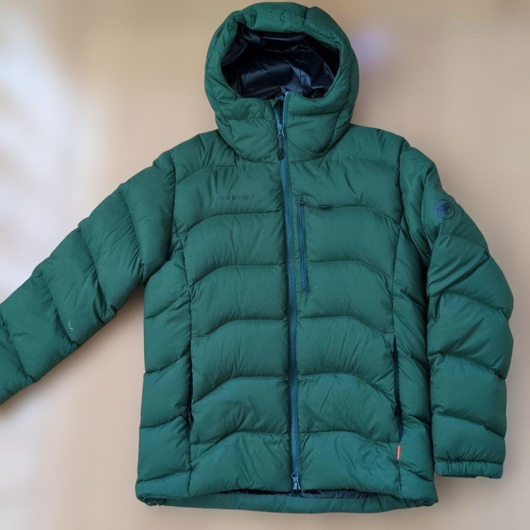 MAMMUT ダウンジャケット フード付き S/M ダークグリーン未使用 - メルカリ