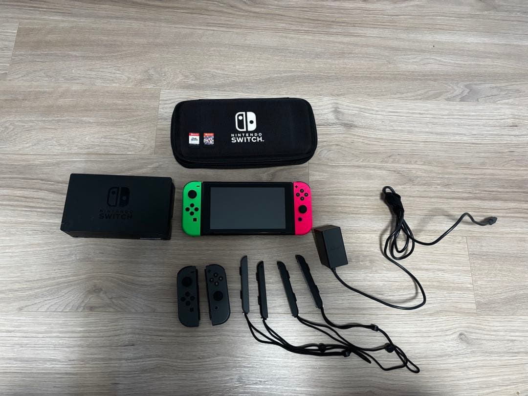 Nintendo Switch 本体　 カセット2つ・Joy-Con4本付き Nintendo-Switch-Console-with-