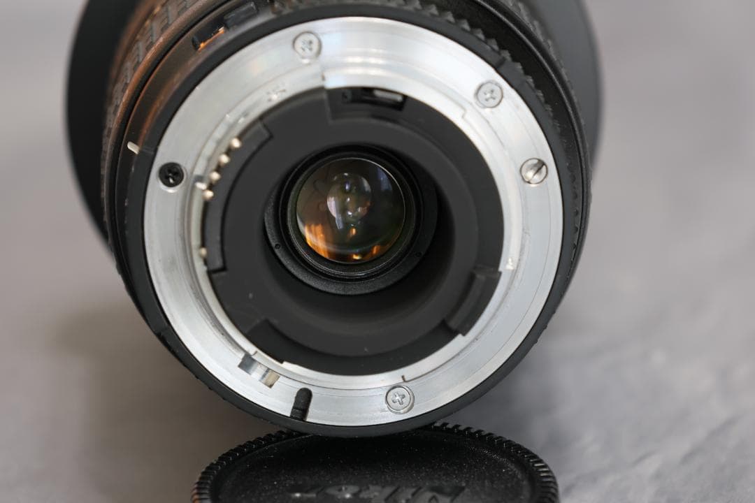 美品　NIKON AF NIKKOR 18-35mm f3.5-4.5 D