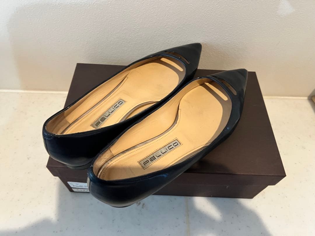 PELLICO ポインテッドトゥ フラットシューズ 38.5 - メルカリ