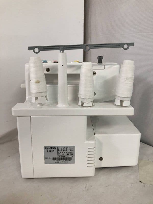 brother ロックミシン ホームロック かがり II L0237 動作良好 - メルカリ