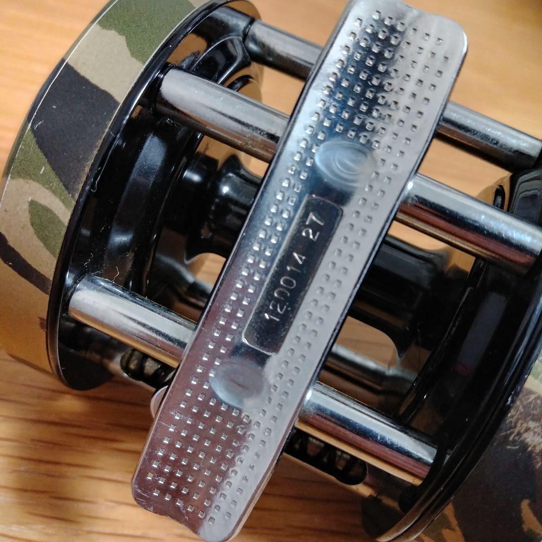 雷魚 アブガルシア アンバサダー 6500C カモフラージュ - メルカリ