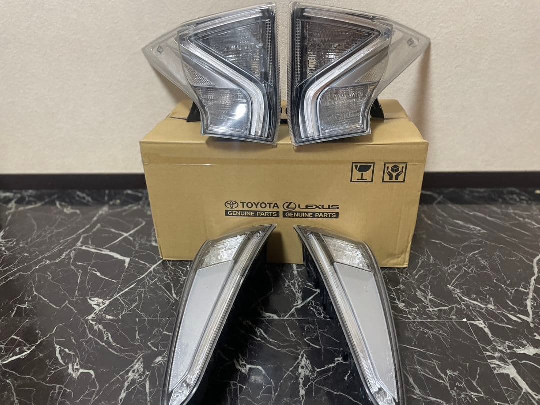 50プリウス 前期 加工テールランプ クリアテール - メルカリ