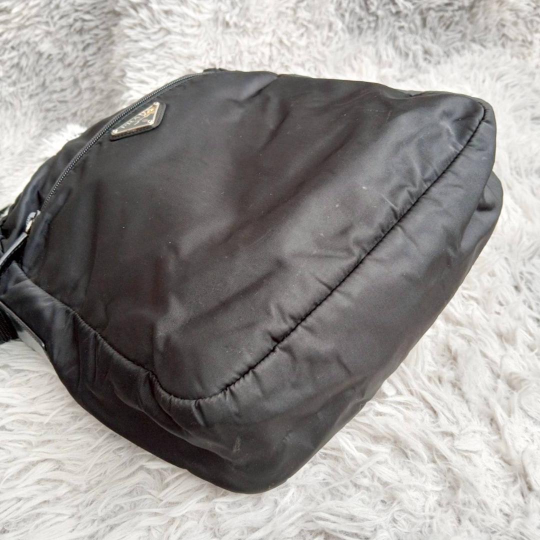 プラダ PRADA ナイロン ショルダーバッグ 黒 B7370 三角ロゴ - メルカリ