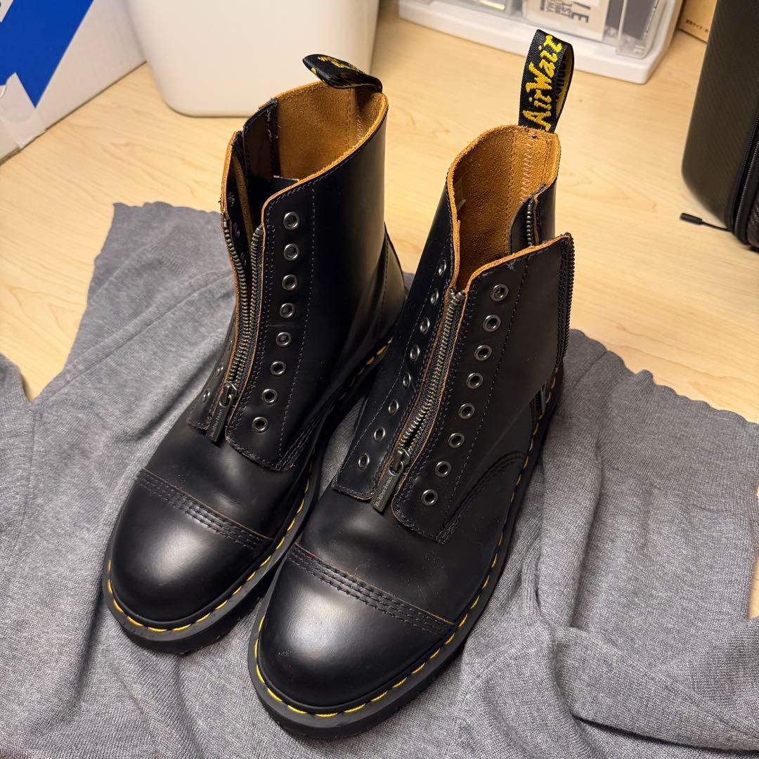 ドクターマーチン 1460 Bex ブーツ 日本限定】1460 ZIP グレーステッチ BEX 8 ホール ブーツ