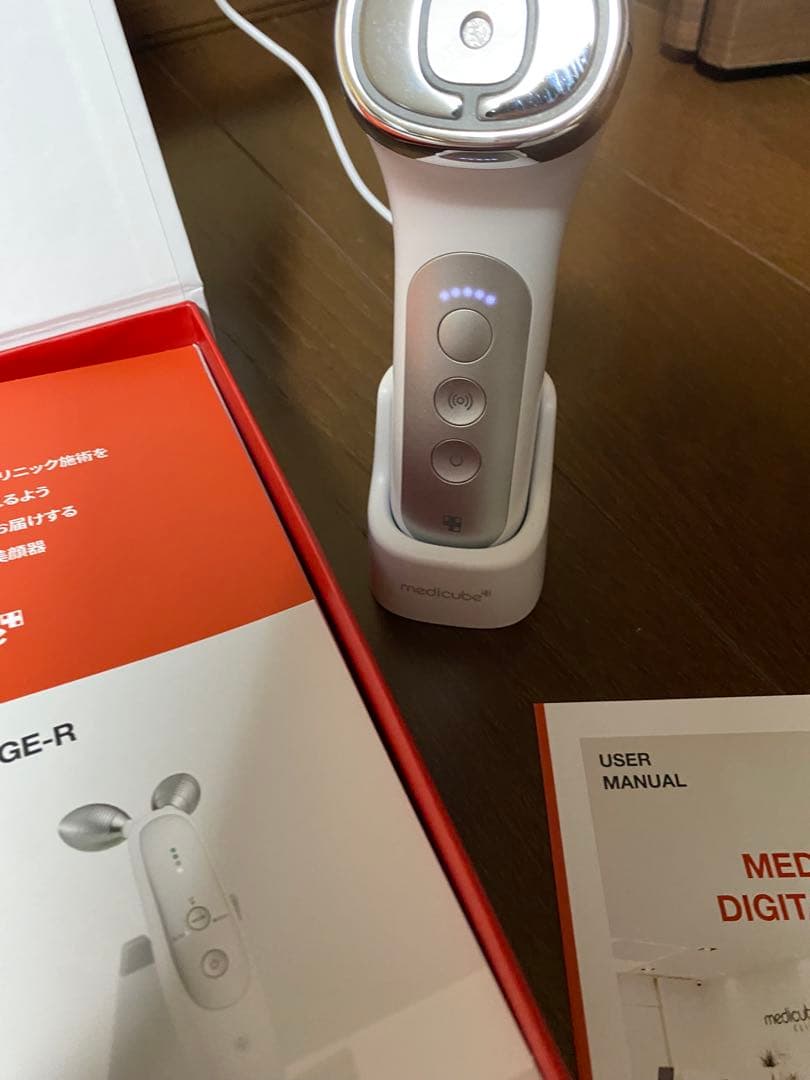 MEDICUBE ユーセラ　ディープショット 美顔器 RF+超音波美顔器「ユーセラディープショット」がメディキューブから新