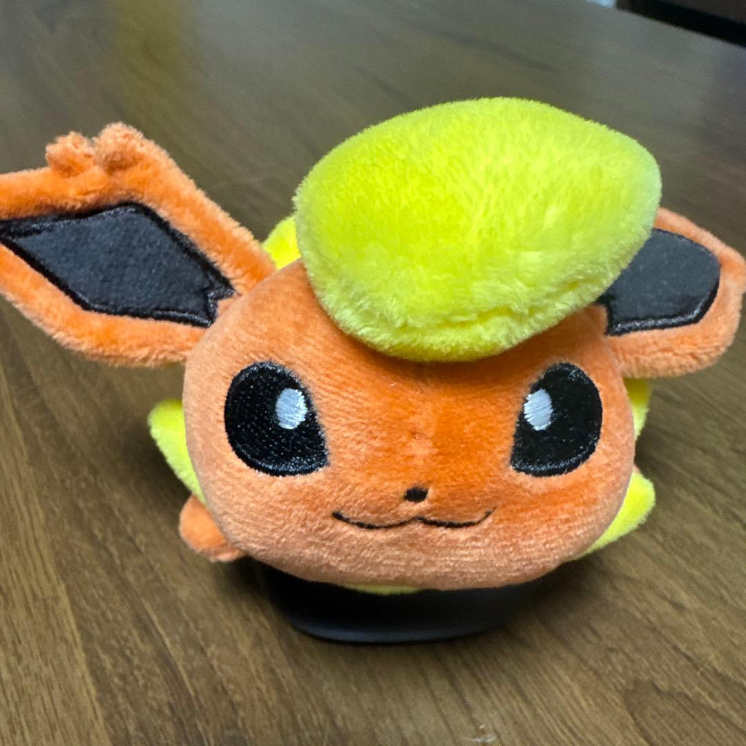 ポケモン ブースター 寝そべり ぬいぐるみ くったり 人形 ポケモン