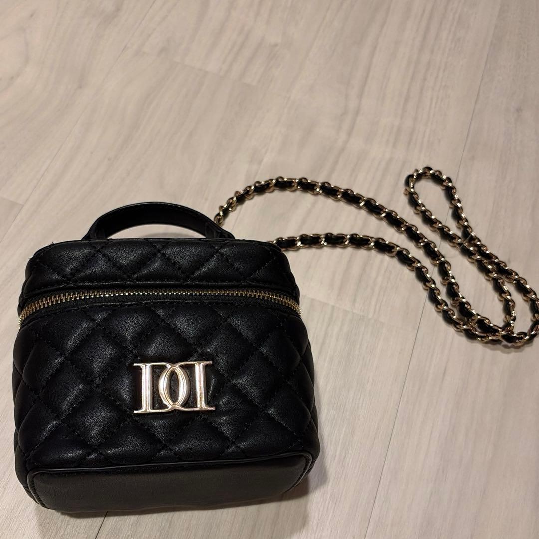 ダーリッチ Darich キルティングスクエア ミニバック 黒 BLK - メルカリ