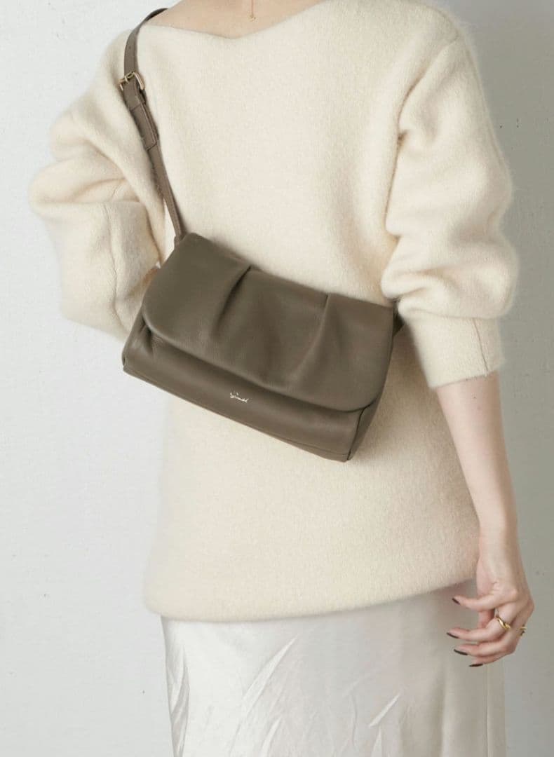 ジェムイル2wayギャザーショルダーバッグ(CE-1509) - メルカリ