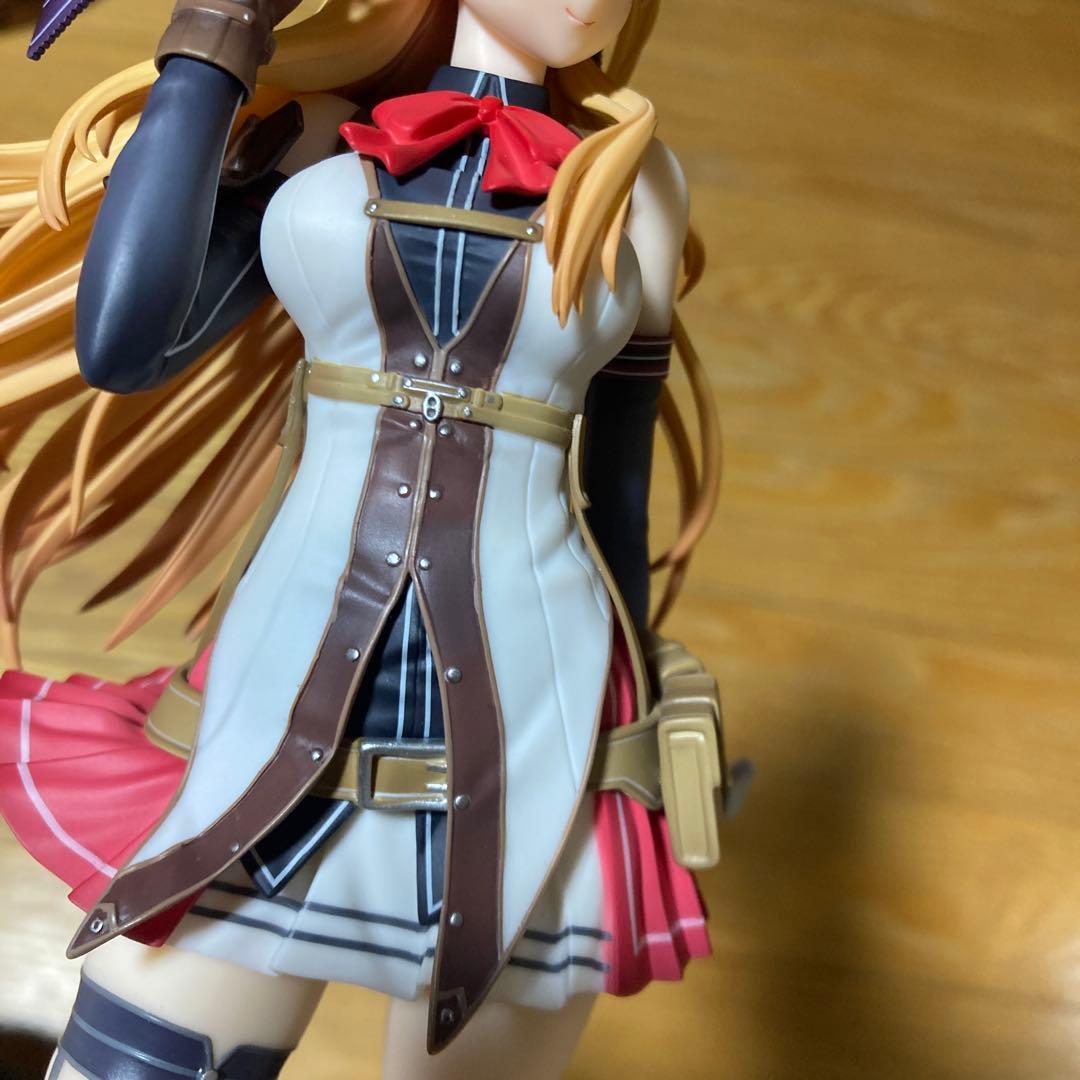 アリサ・ラインフォルト 1/7フィギュア キューズQ - メルカリ