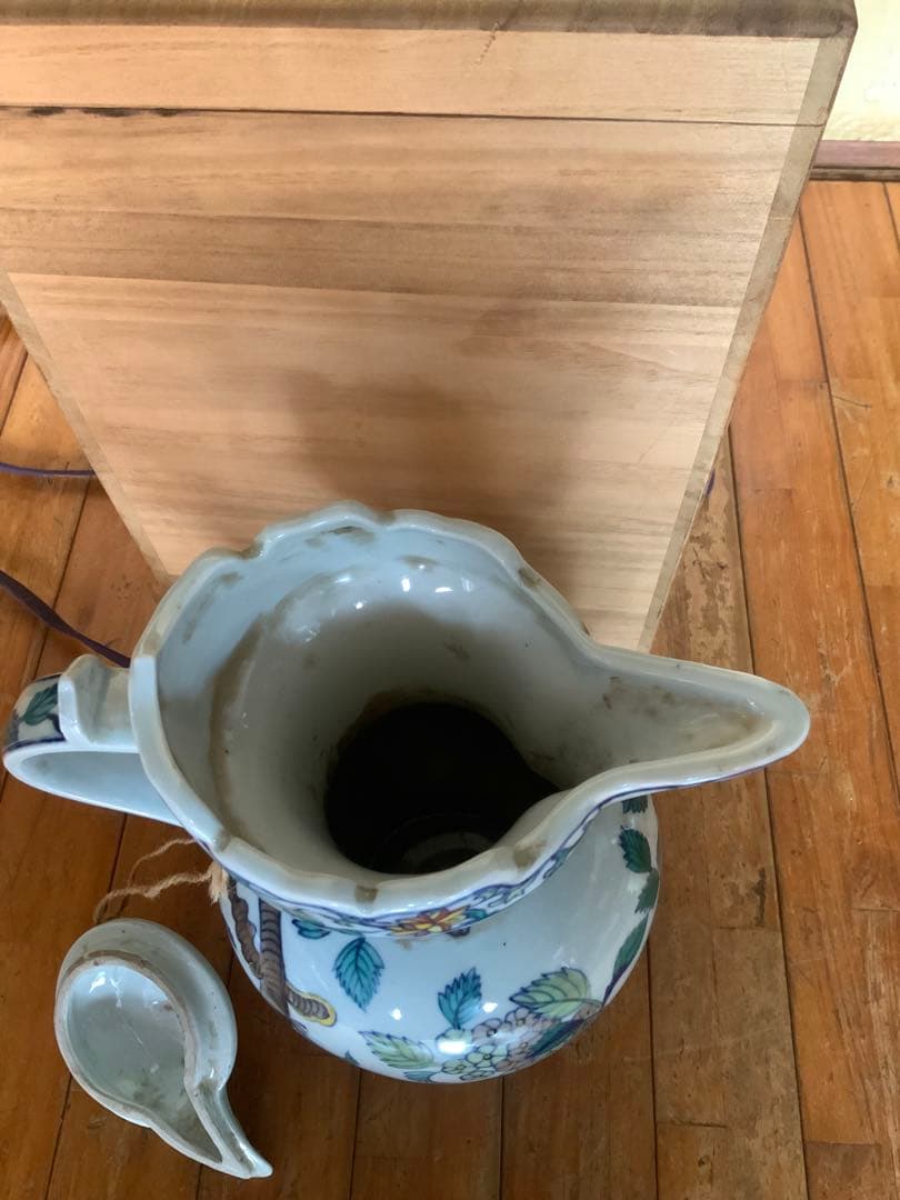 中国美術 闘彩僧帽壺 龍 大清乾隆年製 骨董 アンティーク 手描き