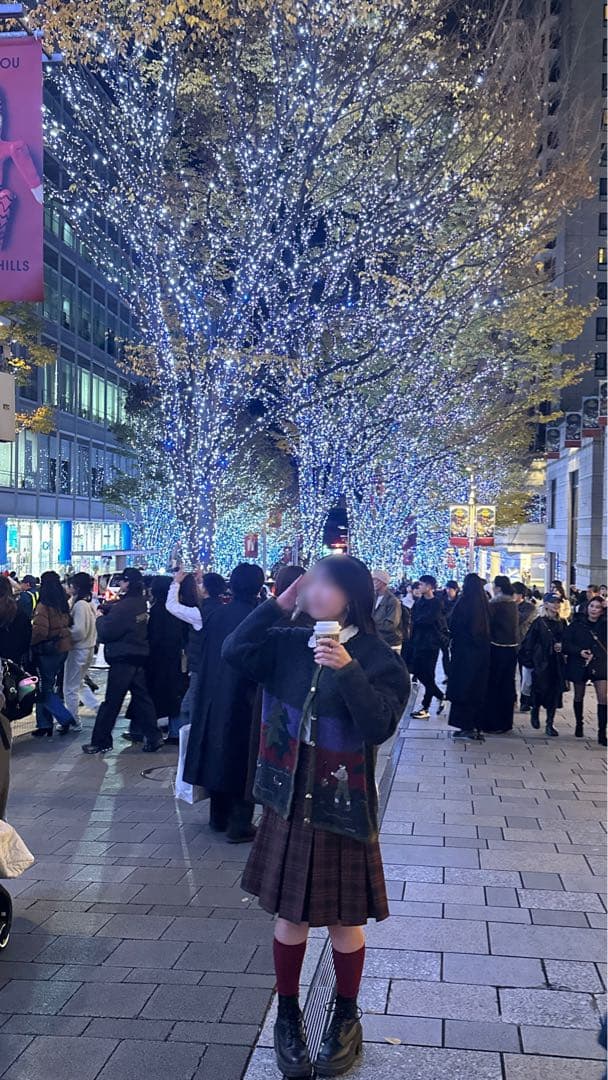 美品 GIESSWEIN刺繍デザインカーディガン - メルカリ