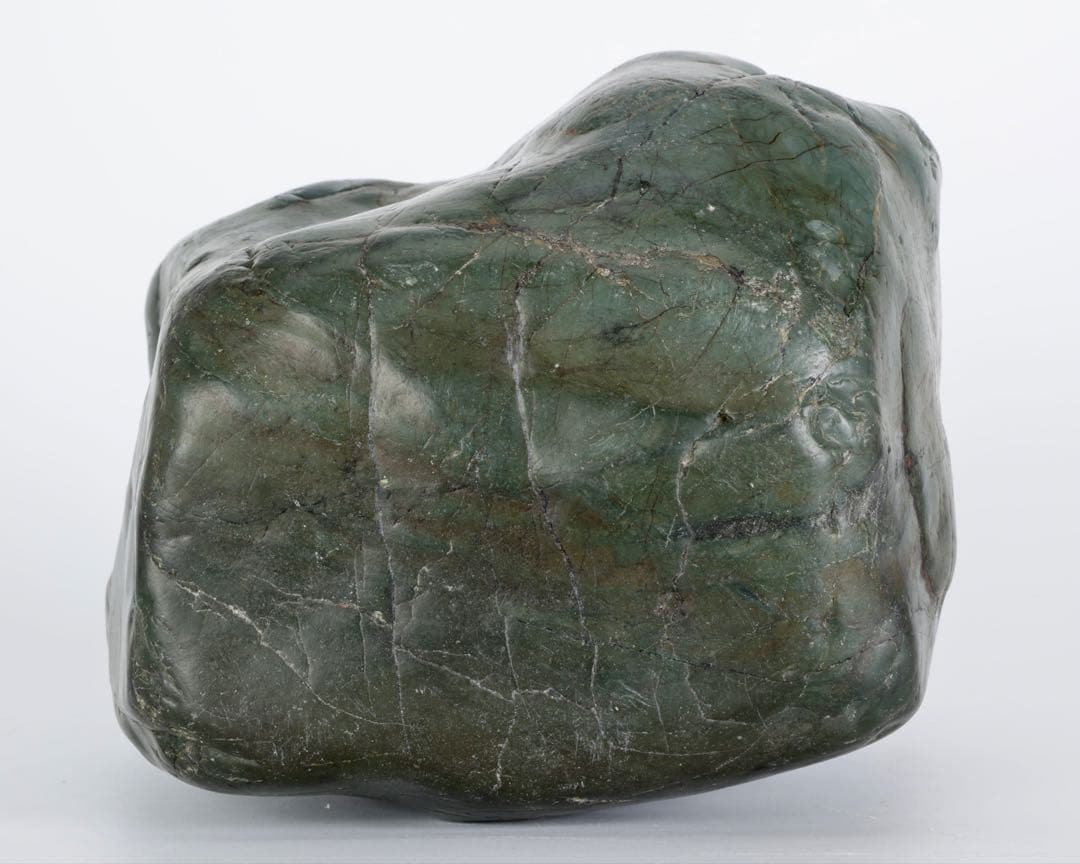 ウ*ム様 神居古潭石 水石 北海道産 8.4kg 台座付 鑑賞石 盆石 景石 天