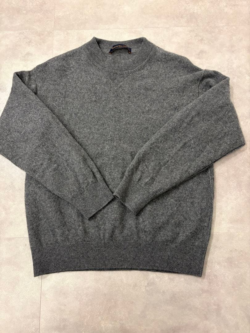 ルイヴィトン カシミヤ100% インサイドアウト 長袖ニット グレー L LOUIS VUITTON（ルイ・ヴィトン） ワールド ロゴ 長袖 ニット RM192