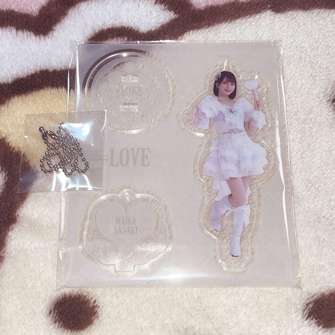 LOVE 佐々木舞香 ラメアクリルスタンドキーホルダー 魔法少女 - メルカリ