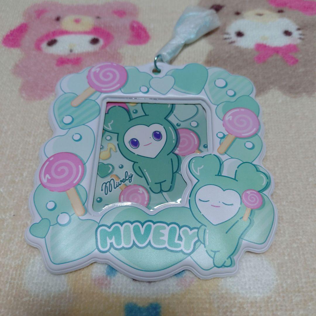 TWICE LOVELYS カードホルダー ミナ ミブリー - メルカリ