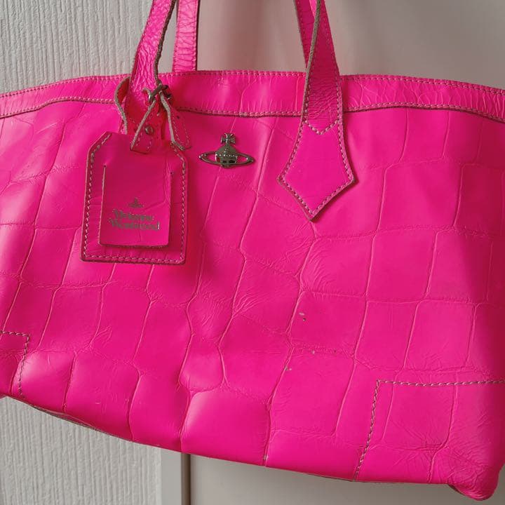 ヴィヴィアンウエストウッド ショッキングピンク トートバッグ A4収納