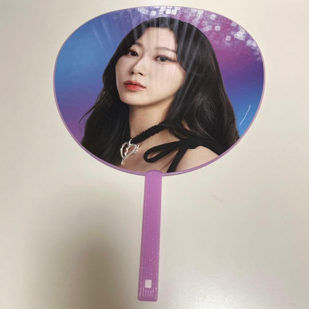 aespa エスパ ジゼル BIGうちわ - メルカリ