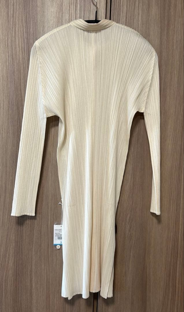 未使用 PLEATS PLEASE 長袖チュニック丈シャツ オフホワイト - メルカリ