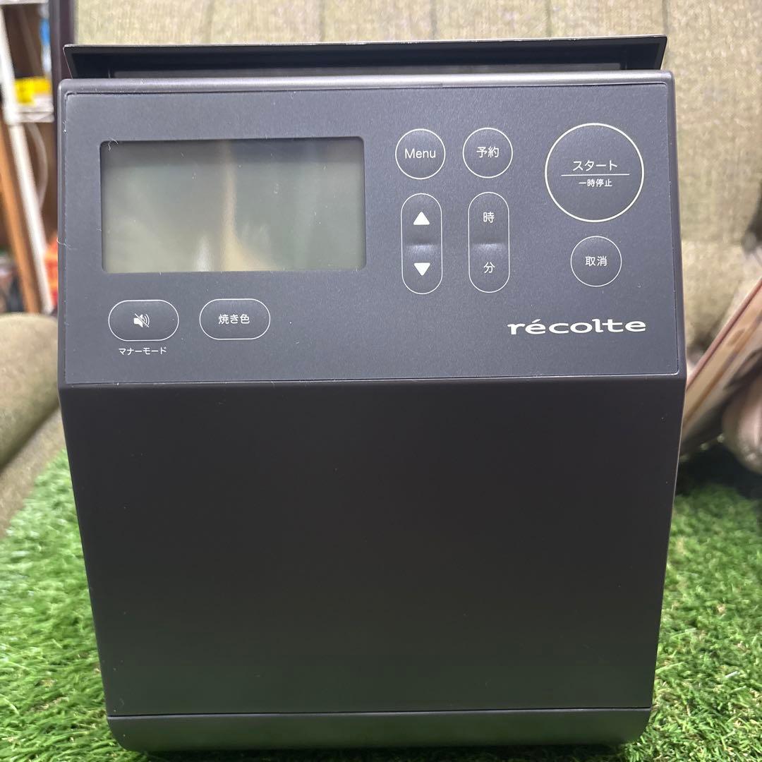 【展示品】レコルト コンパクトベーカリー RBK-1 レコルト、19,800円でスマートなデザインの「コンパクトベーカリー RBK