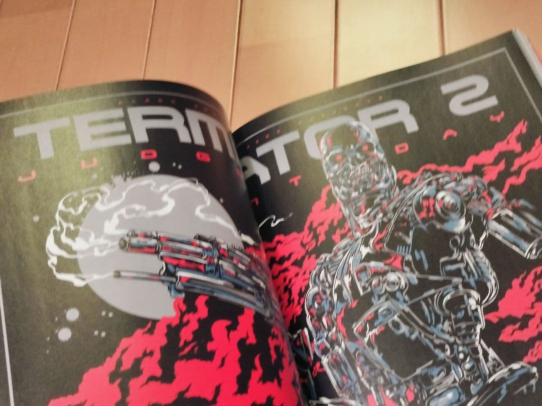 MONDO 映画ポスターアート集』【初版】【帯付】【永久保存版】 - メルカリ