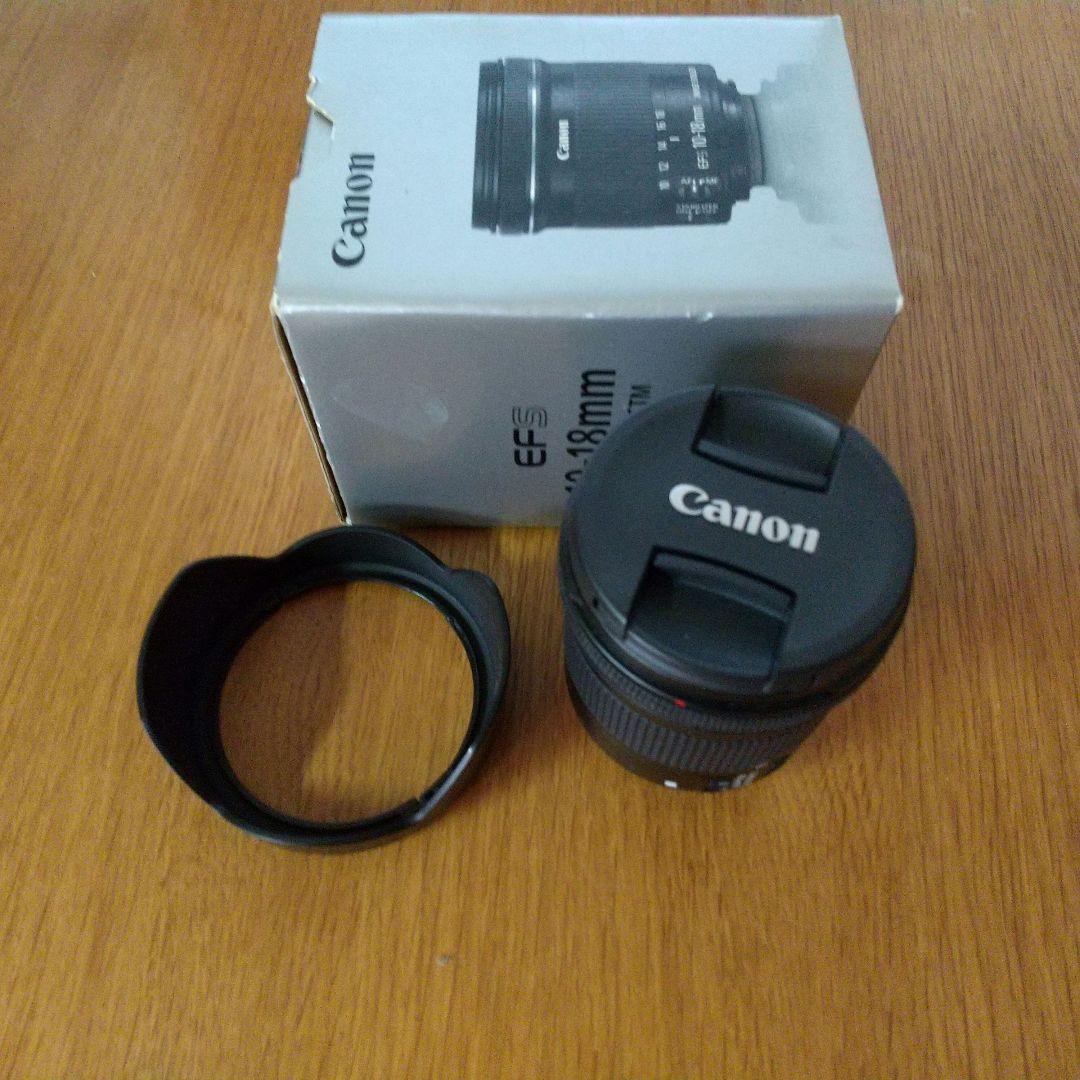 レンズフード付きCanon EFS10-18mm F4.5-5.6 IS STM