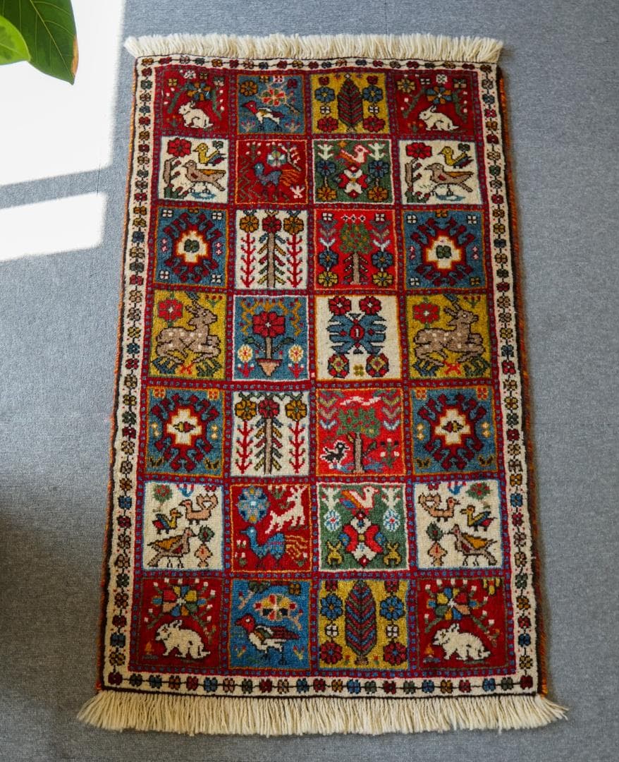 108x65cm 手織り ペルシャ絨毯　カシュカイ族 新入荷した手織りペルシャ絨毯 オールドカシュガイ シュリギャッベ