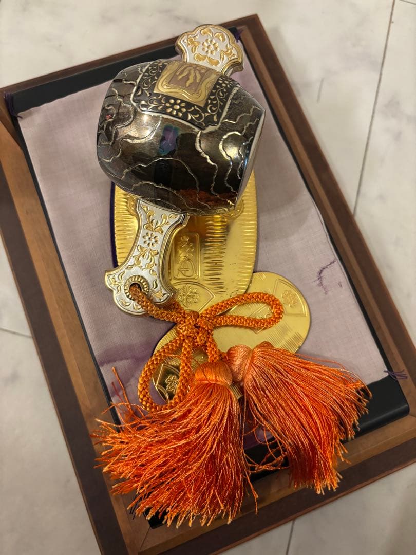 銀製 大判小槌 長幸斎作 日本の金属工芸品 ガラスケース付き - メルカリ