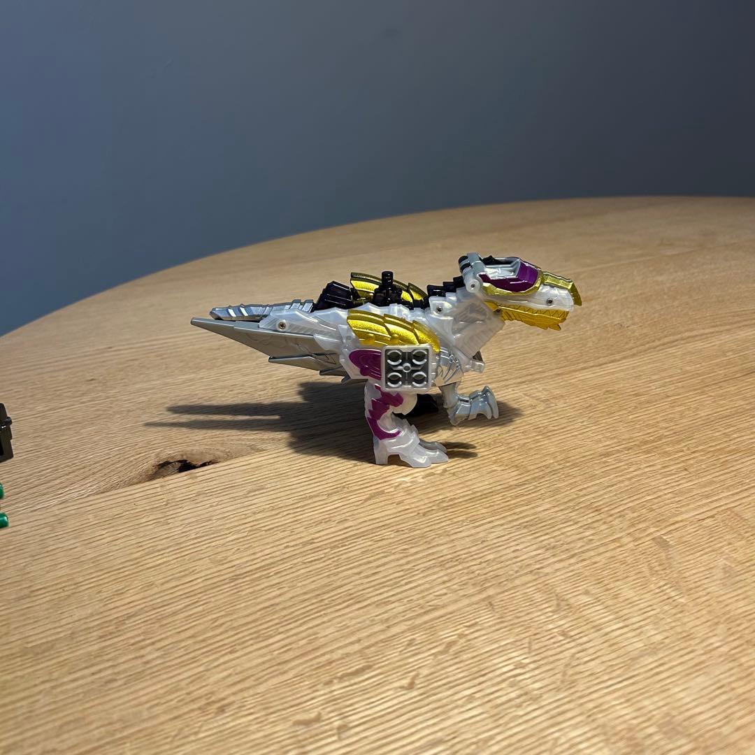 騎士竜戦隊リュウソウジャー まとめ売り - メルカリ