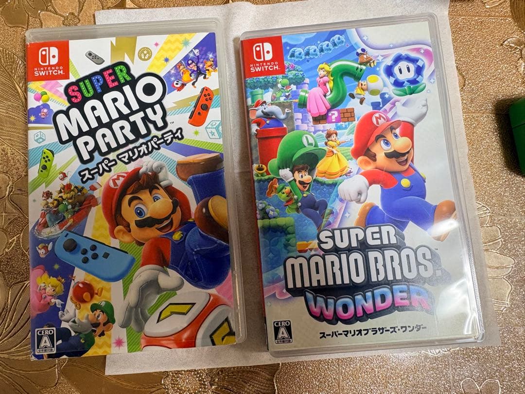 スーパーマリオ ワンダー + マリオパーティー+ ヨッシーケース USJ「スーパー・ニンテンドー・ワールド」、ヨッシーのケース入り