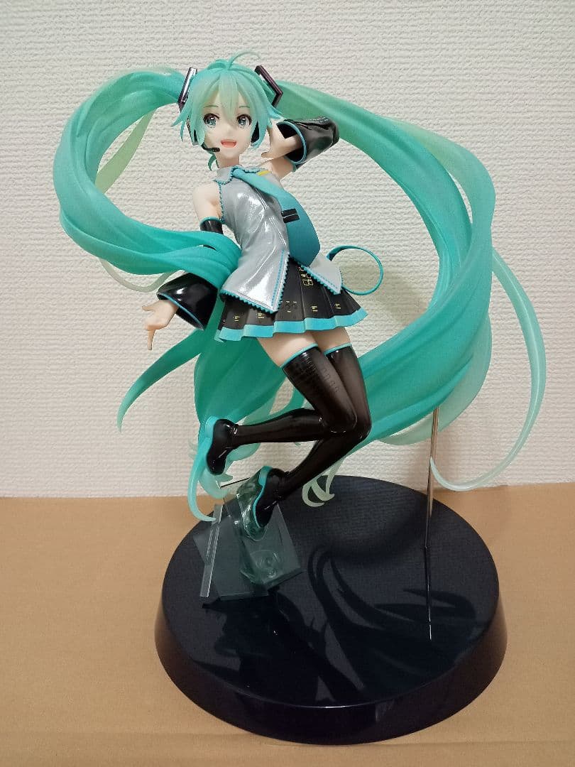 初音ミク・クロニクル 1/7 完成品フィギュア[フリュー] - メルカリ