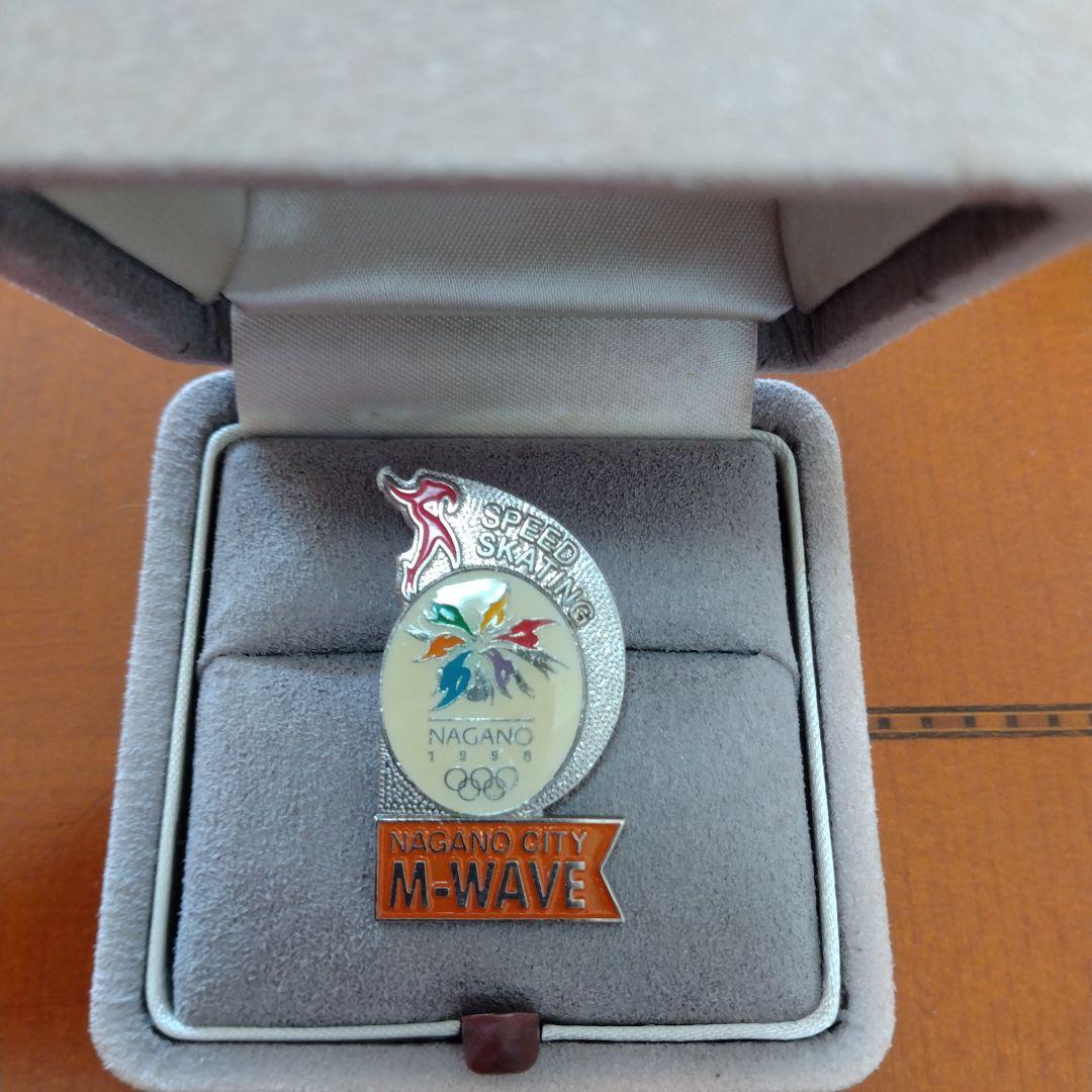 中古美品 長野五輪 ピンバッジ オリンピック スピードスケート M-WAVE