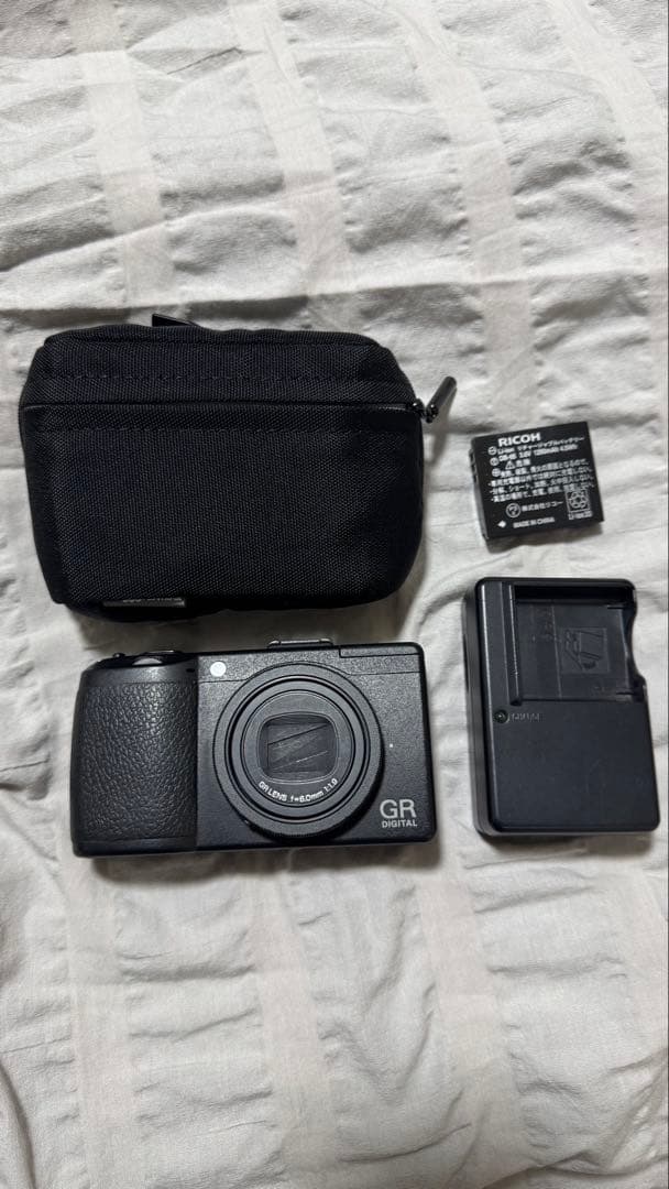 デジタルカメラ RICOH GR **DIGITAL** III GR III - Ricoh