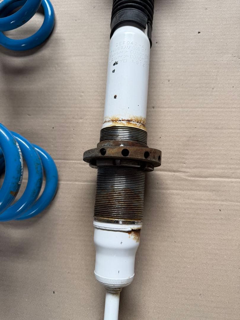 150プラドディーゼル用4×4エンジニアリング フロントショック&コイル